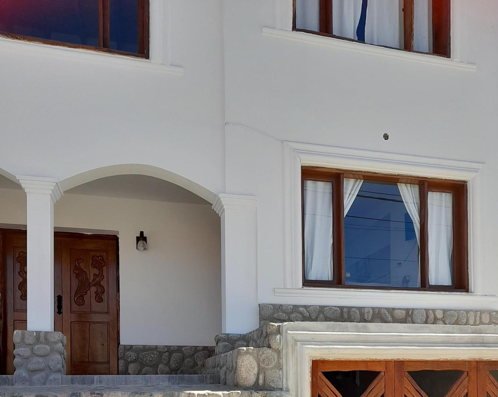 Hospedaje Lupe Cachi Exterior photo